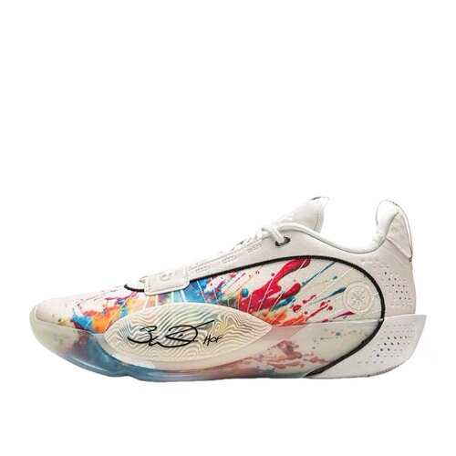 李宁闪击10新款篮球鞋