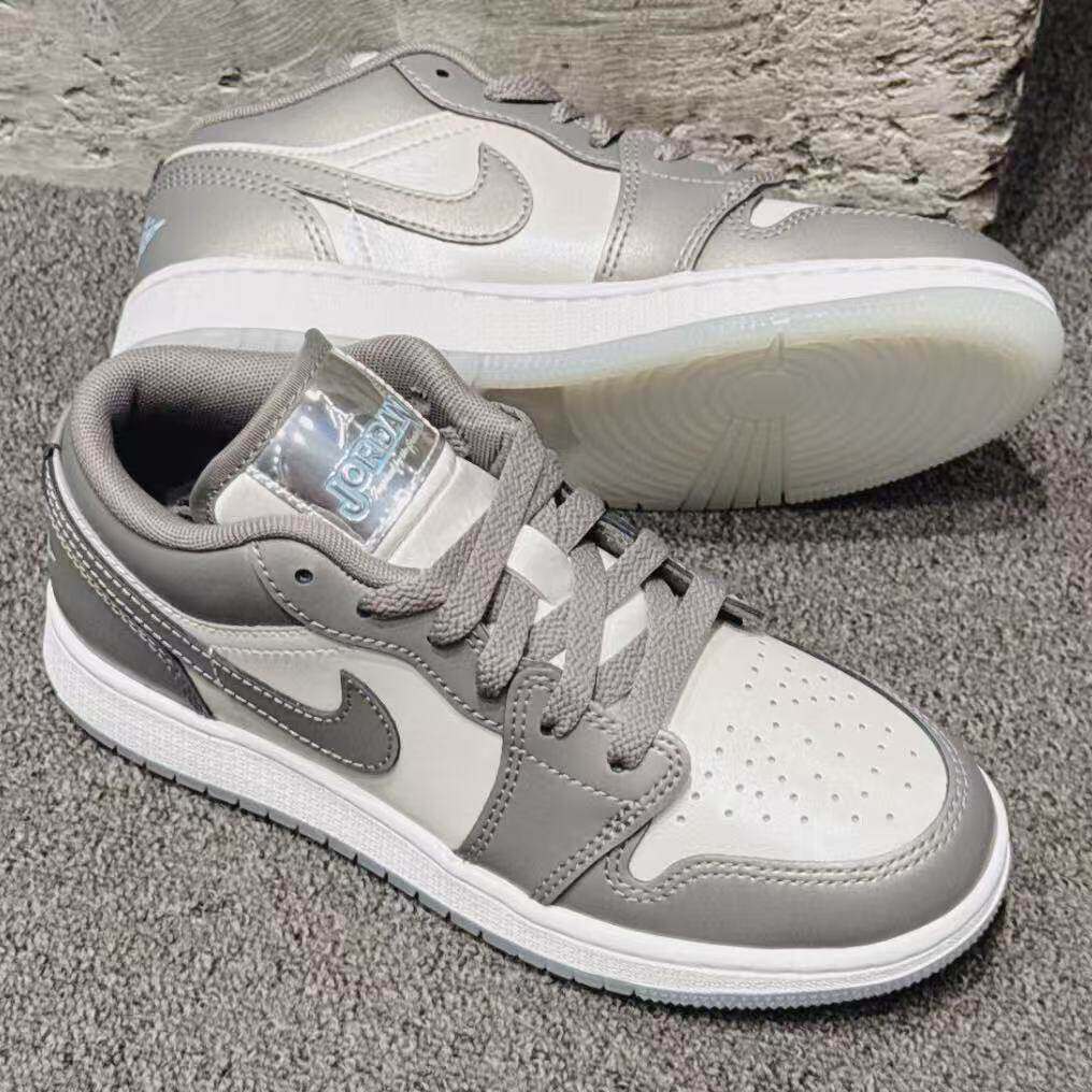 NikeAirJordan1耐克大童男女乔丹板鞋低帮运动休闲耐磨板鞋HV4398