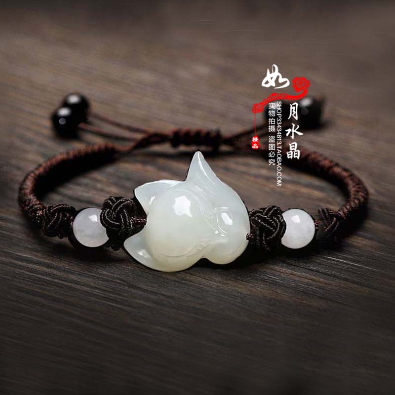 和田玉旺桃花狐狸吊坠