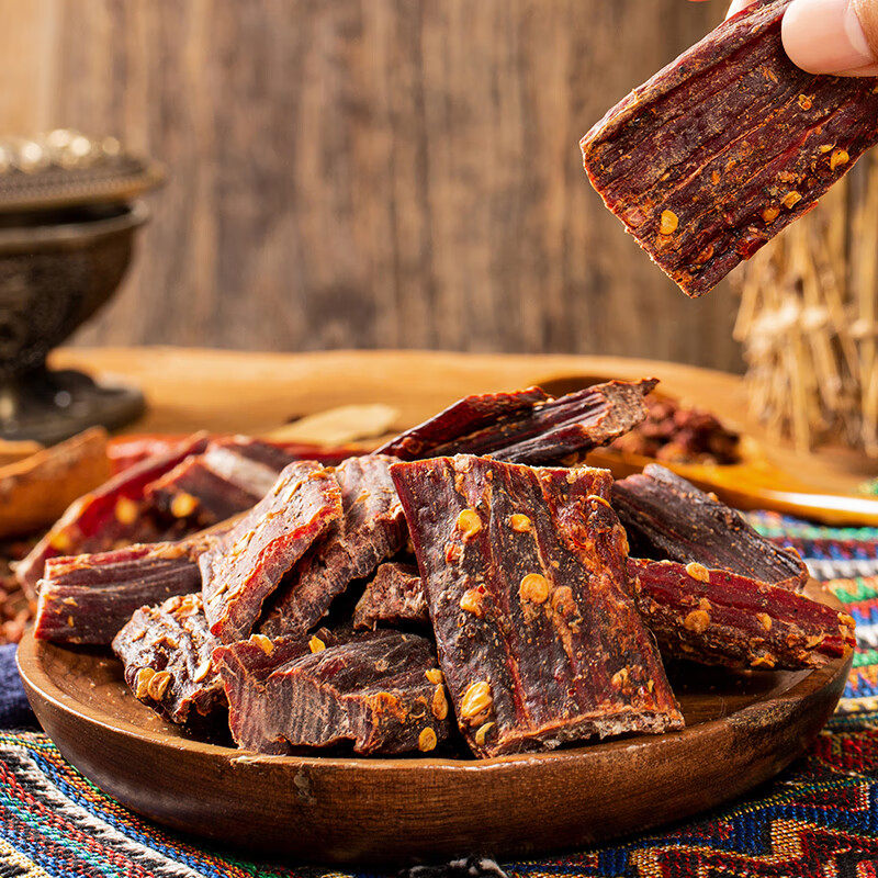 麻辣牛肉干新疆特产手撕风干牛肉干办公室零食非内蒙青海牛肉干