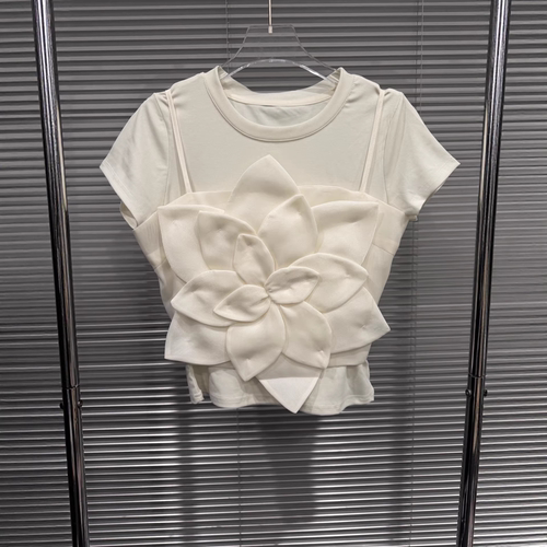 可拆卸花朵吊带叠穿圆领短袖T恤