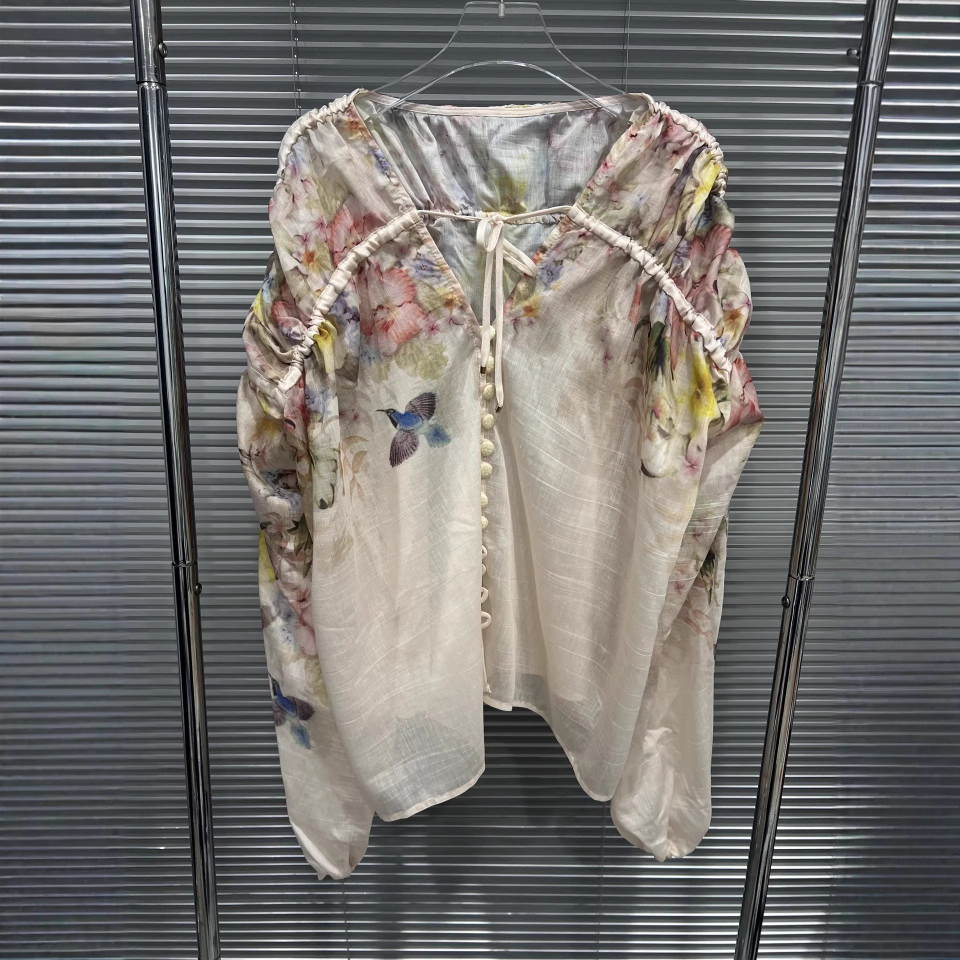 EAM STUDIO2026年春季新款小众花卉印花褶皱灯笼袖系带薄款雪纺衫,女装/女士精品,短外套,淘宝优惠券,粉丝福利购,淘宝优惠卷