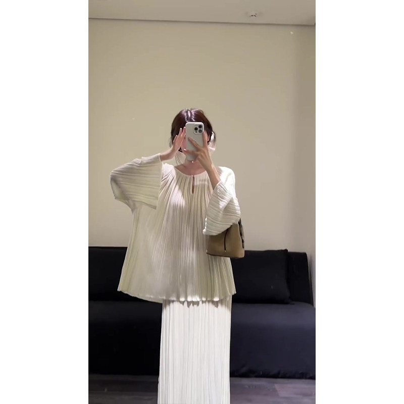 温柔风高腰喇叭袖T恤半裙两件套