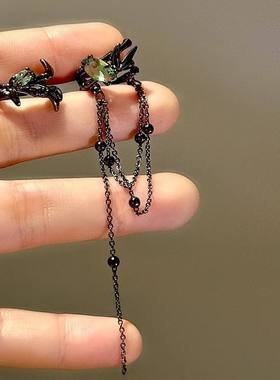 新中式不对称酷枪黑色绿钻流苏耳骨夹耳环时髦小众设计感个性耳饰