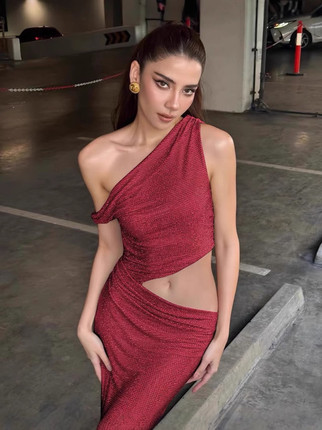 New Women Fashion Set One Shoulder Dressing Set