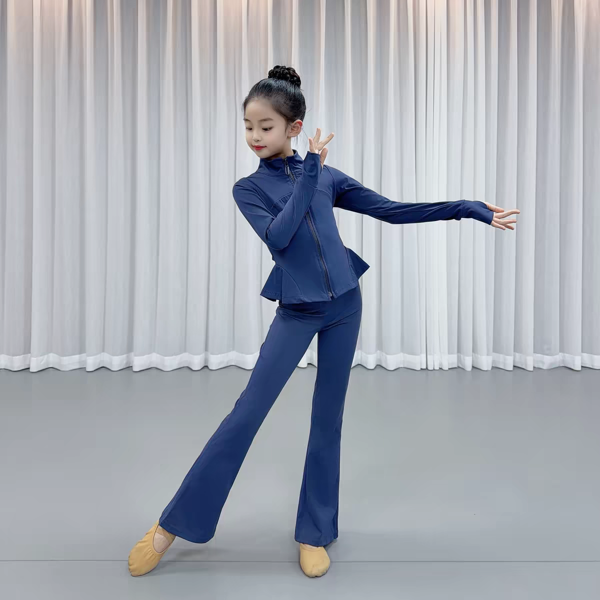 女童秋季套装新款德绒舞蹈服外搭运动女瑜伽儿童考级练功服少儿