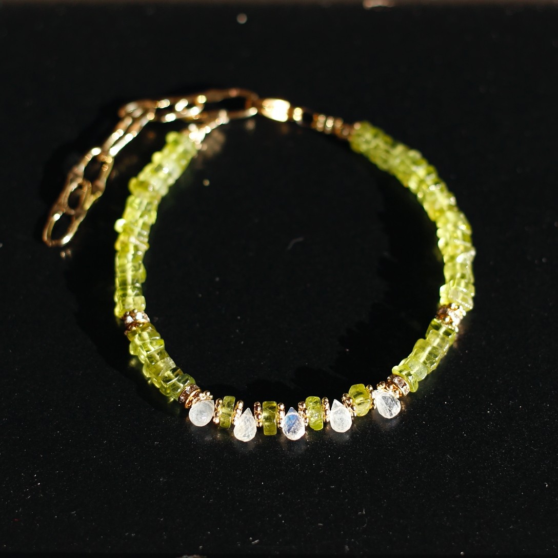 ETunique法国巴黎原创8/6月诞生石橄榄石月光石14k包金叠戴女手链