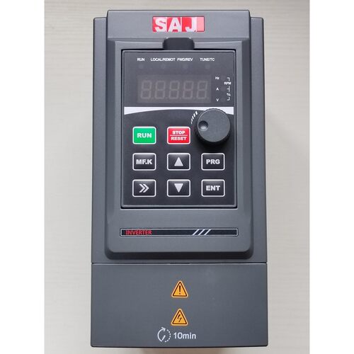 SAJ三晶变频器VM1000B-2S1R5GB单相220v调速VM600G-4T2R2三相380V