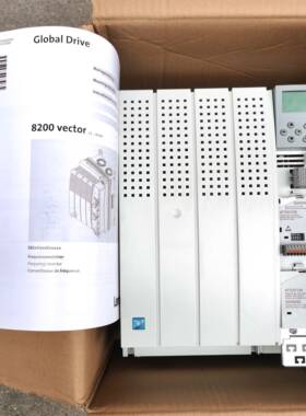 原装伦茨变频器8200 E82EV153K4B201 E82EV153-4B201 15KW 380V