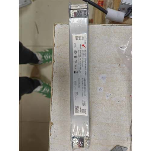 诚联电源CLT-60-C1500A1恒流装置60W1500mA灯箱电源通讯店30-42V