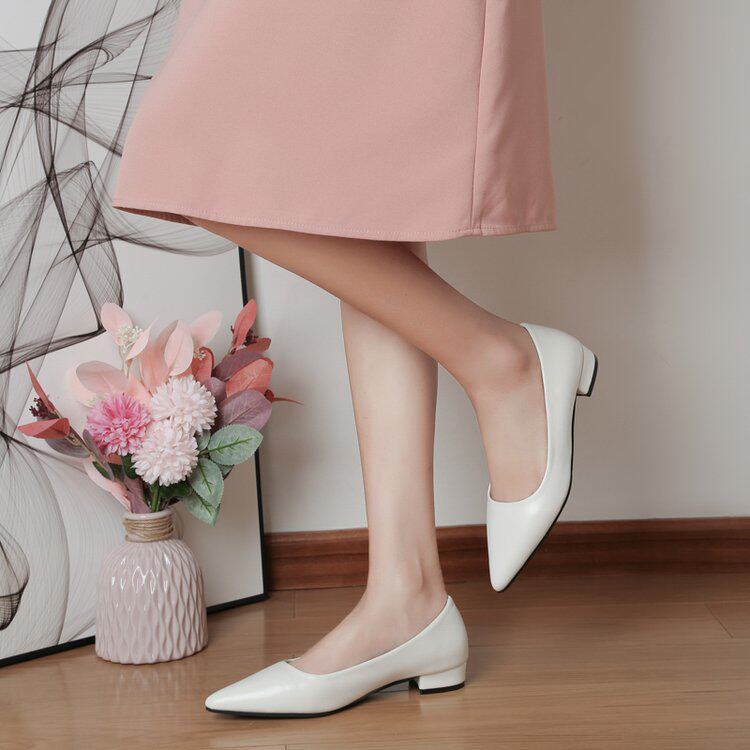 白色高跟鞋女学生礼仪低跟2cm工作职业粗跟文艺面试单鞋尖头皮鞋3
