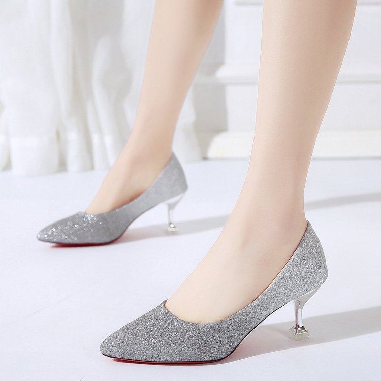 渐变银色高跟鞋女低跟3cm猫跟细跟伴娘礼服尖头百搭晚年会单四季