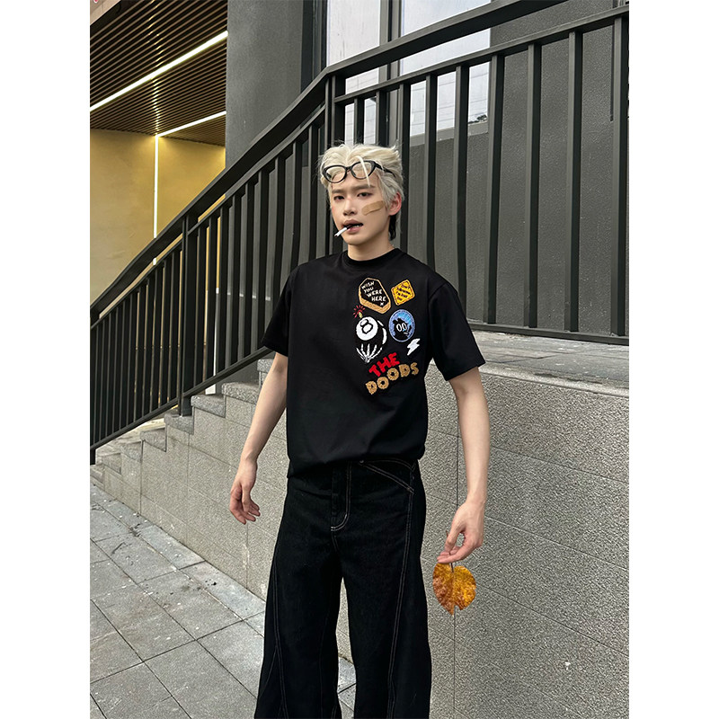 NECOYEP 美式徽章植绒刺绣圆领短袖夏季男女宽松休闲街头百搭T恤图片