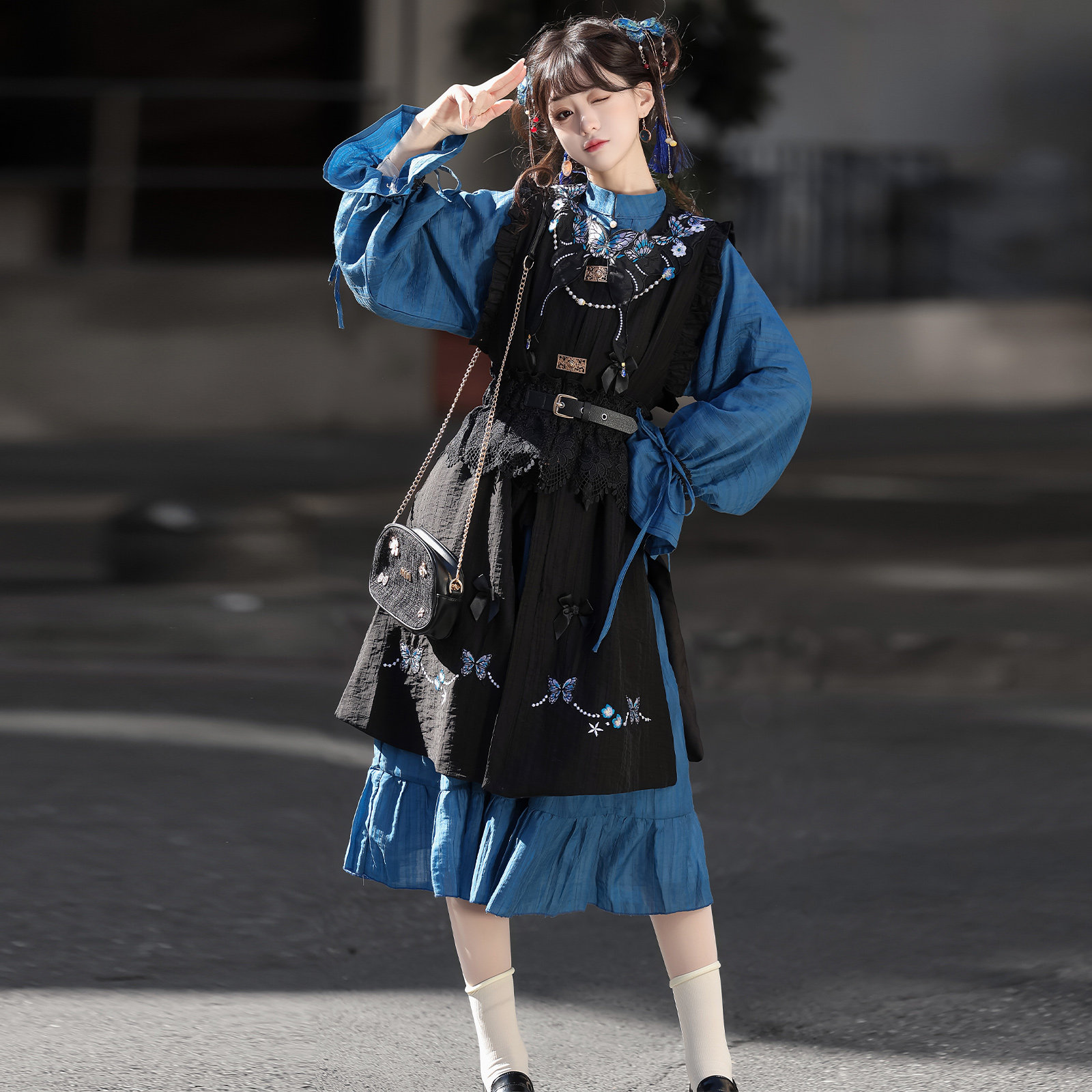 秀巅原创汉服女【梦蝶】国风汉元素连衣裙新中式绣花比甲日常春夏