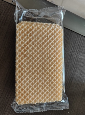 某爷爷威化片冰淇淋片手切冰激凌威化片