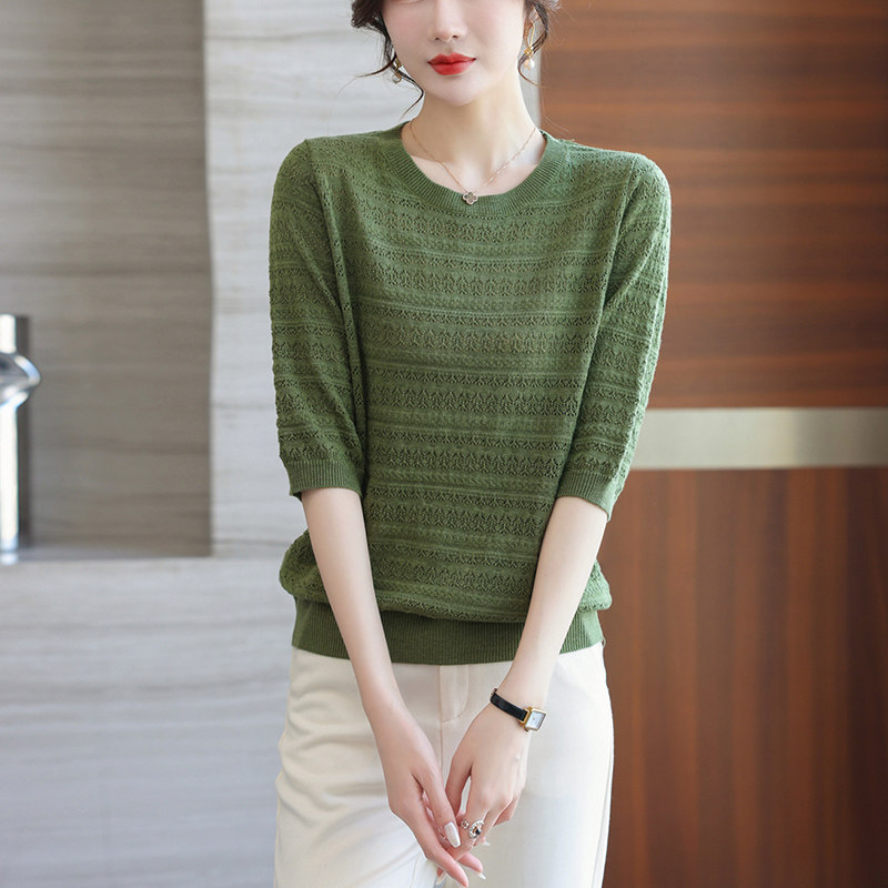 依奴儿腈纶套头中袖七分上衣图片