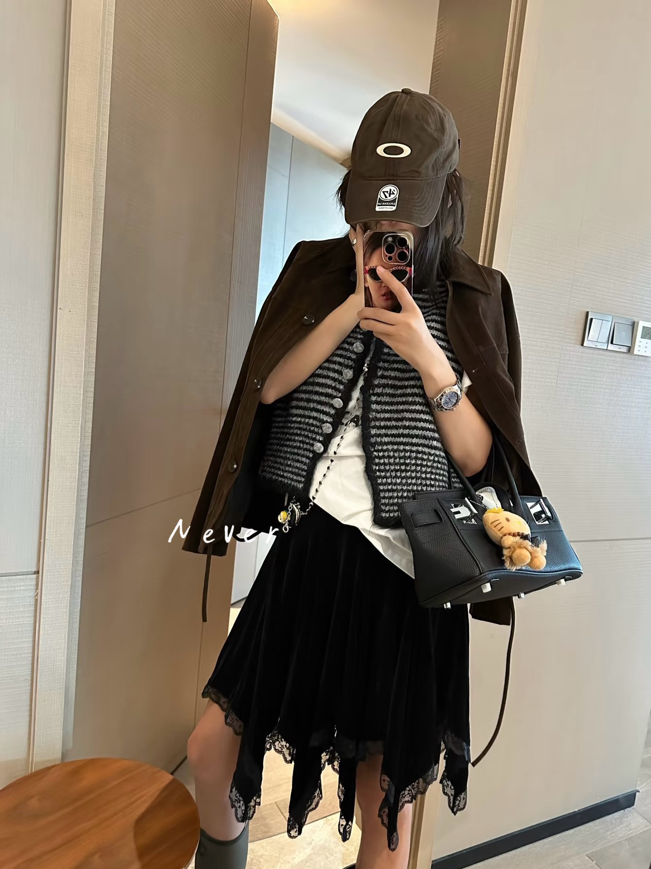韩范女装2025春季新款韩版宽松显瘦百搭圆领无袖针织开衫毛衣马甲