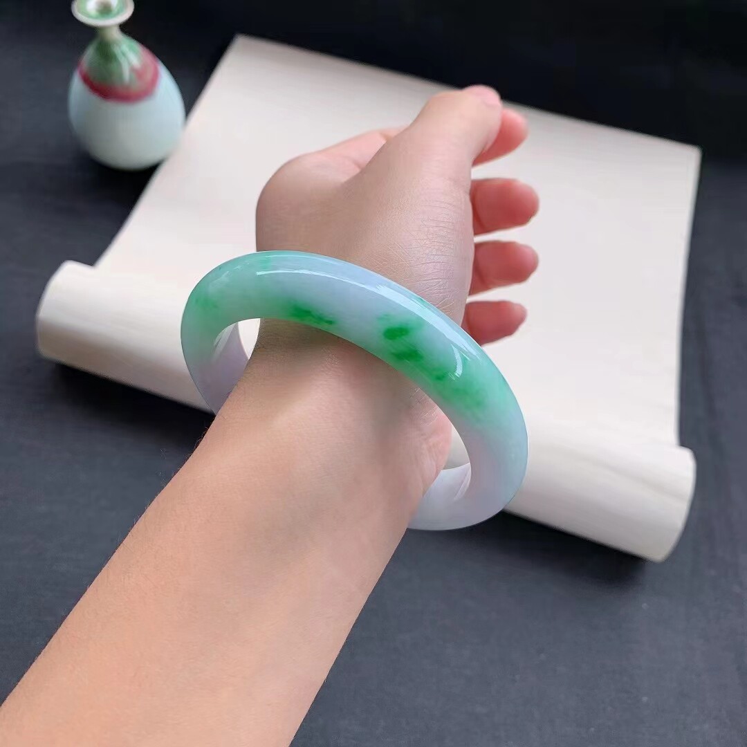 手镯定制天然翡翠女款缅甸A货