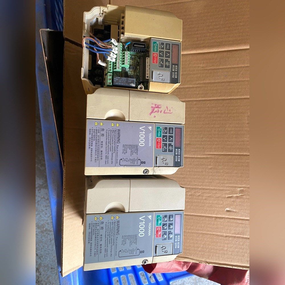 CIMR-VB4A0007BBA 2.2kw 两个 议价