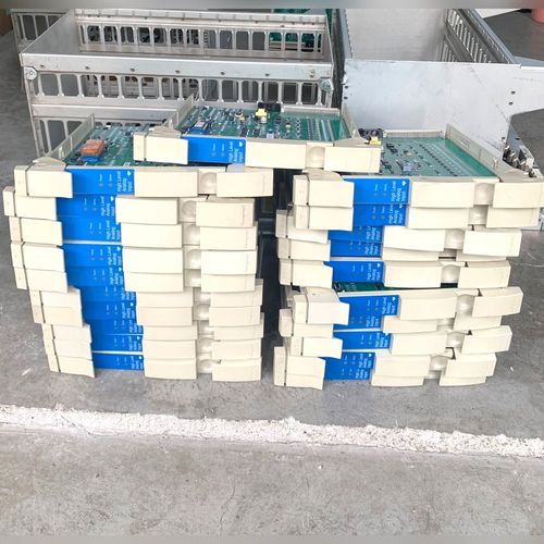 霍尼韦尔DCS卡件51304754-150实物实拍 议价