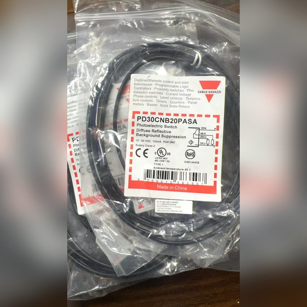 包装佳乐PD30CNB20PASA实物图!数量3个! 单 议价