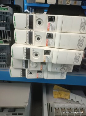 施耐德变频器atv32h075n4成色如图功能包好 需 议价