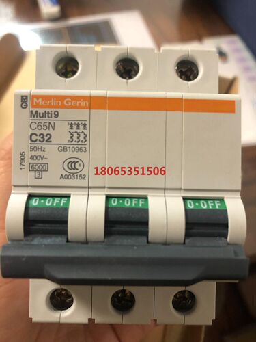 施耐德Multi9 梅兰日兰断路器C65N 32A 3