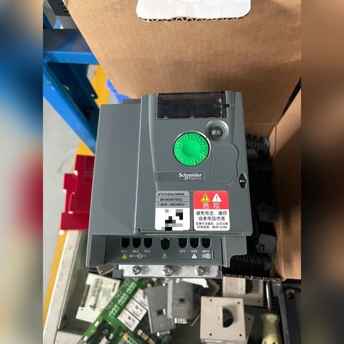 施耐德95新变频器ATV310HU15N4A 现货 议价