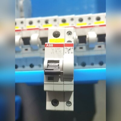 ABB断路器S201 B10+S2C H6R 议价