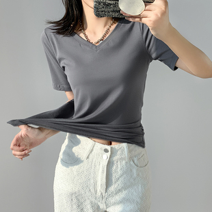 烟灰色v领短袖t恤女夏季纯棉宽松打底衫内搭减龄大码显瘦正肩上衣