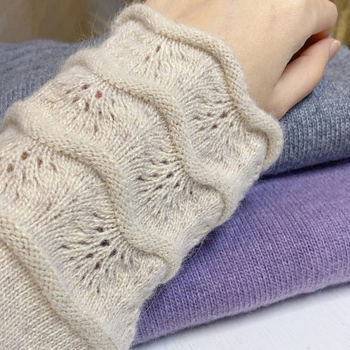 蜜熊绒+绵羊毛~气质钩花纯色半高领2025冬季针织衫打底衫女款毛衣