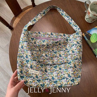 利比小众设计hobo包女生单肩帆布袋通勤托特包穿搭推荐