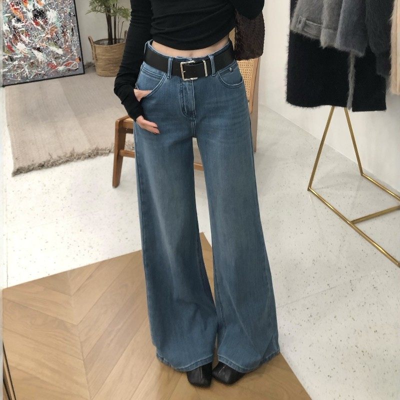 不贴腿直筒微喇牛仔裤女春季宽松小个子高腰阔腿喇叭裤（配腰带）