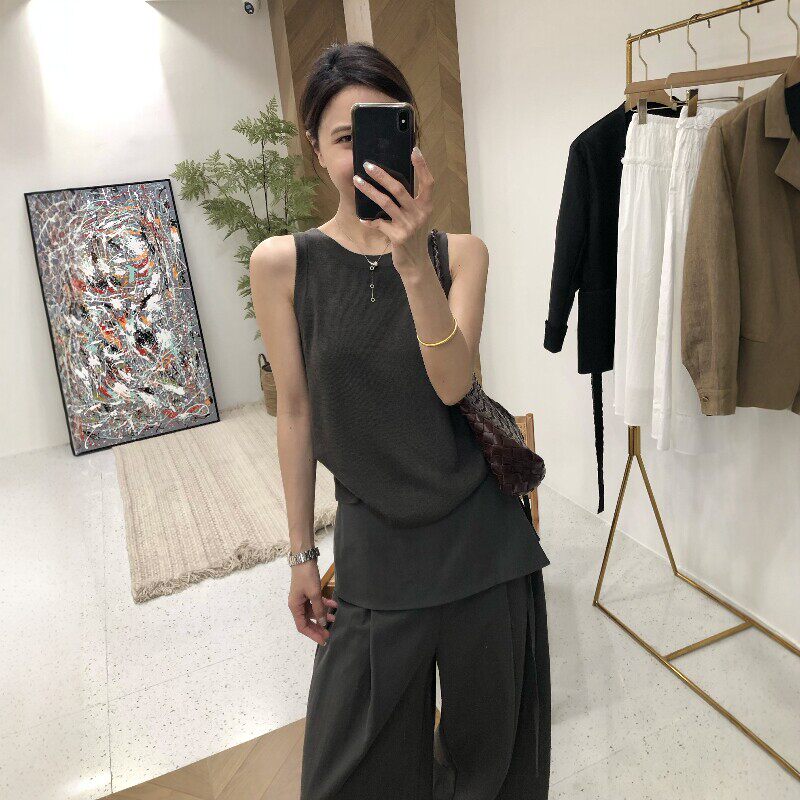 2026春夏季灰色露肩背心打底衫女圆领修身无袖遮副乳西装内搭上衣