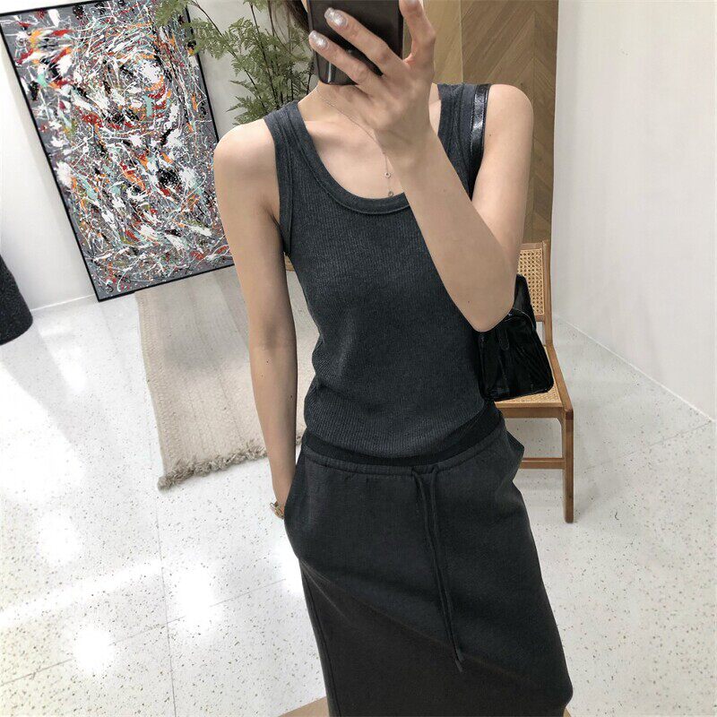 法式慵懒针织背心女2026春季新款叠穿内搭设计感小众外穿打底上衣