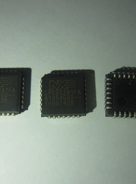 P89LPC932A1FA  PLCC28 SOT261-2原装进口实图现货