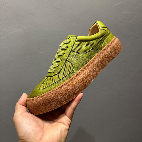 真皮镂空透气休闲板鞋