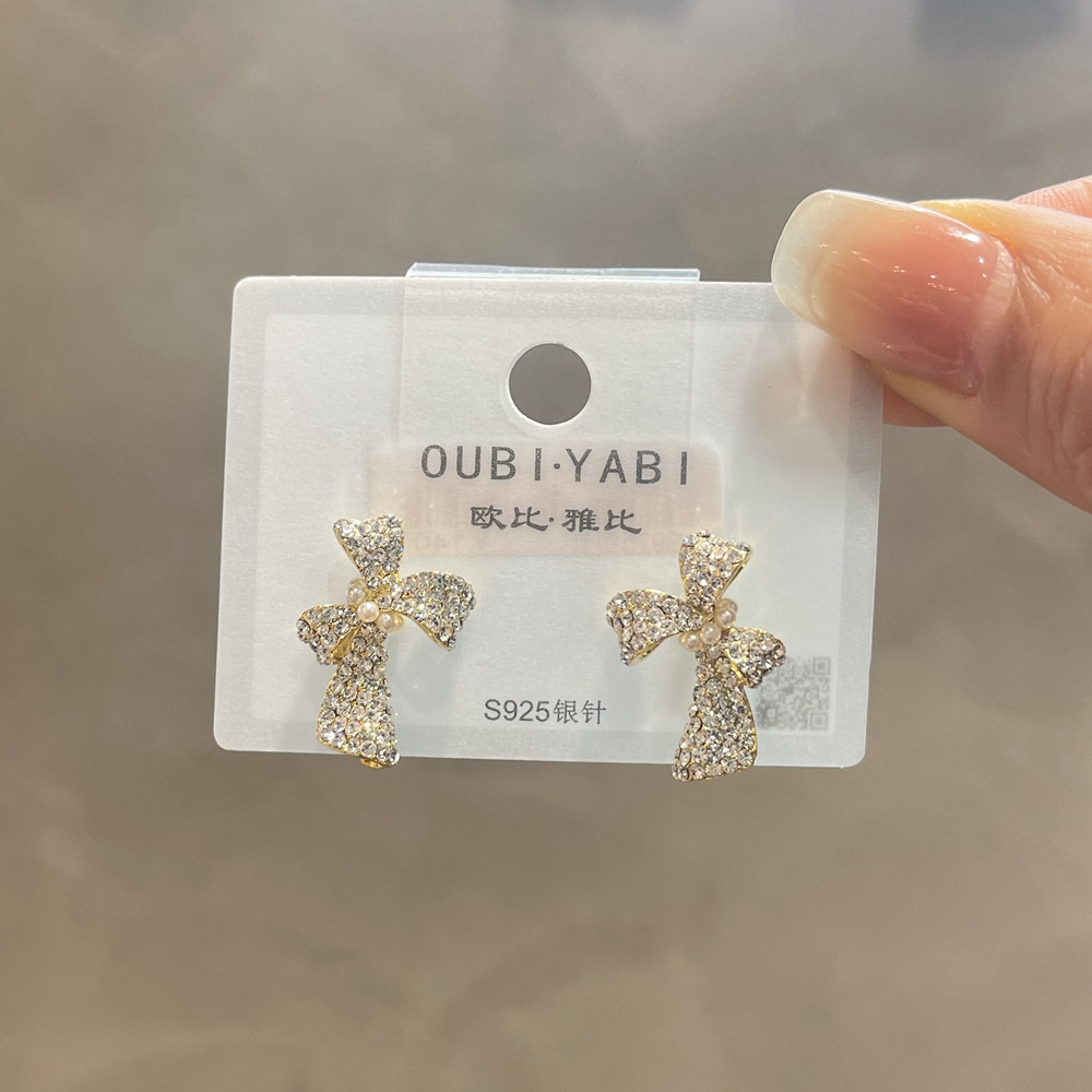 欧比雅比锆石蝴蝶结耳