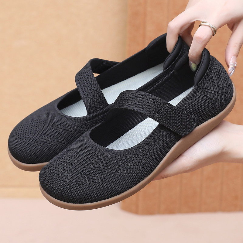 老北京布鞋女款中老年舞蹈妈妈鞋防滑老人黑布鞋软底透气工作单鞋