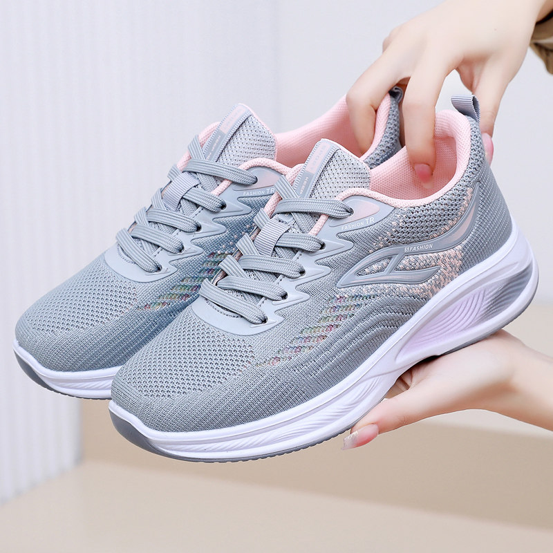 老北京布鞋春秋新款女单鞋运动休闲鞋中老年人软底防滑妈妈健步鞋,女鞋,健步鞋,淘宝优惠券,粉丝福利购,淘宝优惠卷