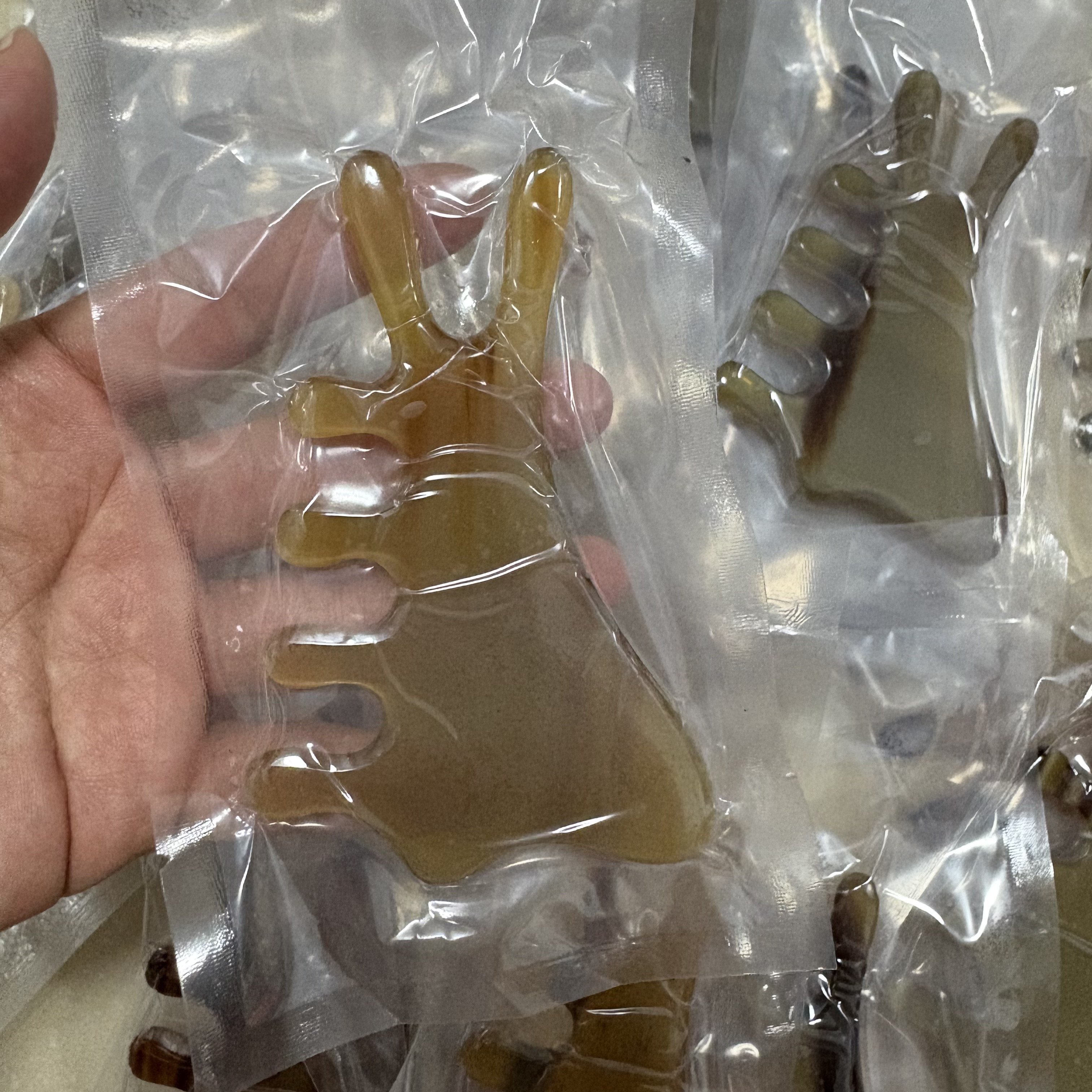 牛角按摩梳四合一头皮部经络梳子多功能脸面部提拉刮痧神器天然