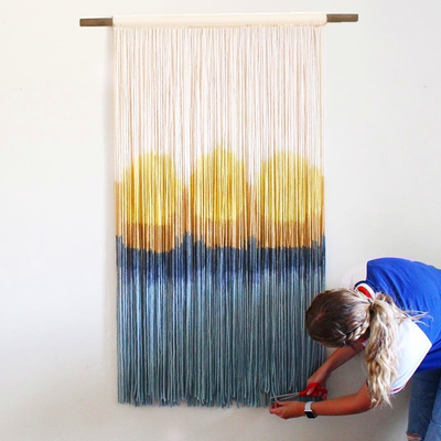 地中海风格蓝色流苏墙壁装饰民宿