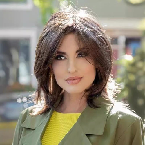 Women's Short Straight Hair, Fluffy Long B Parted In The Mid