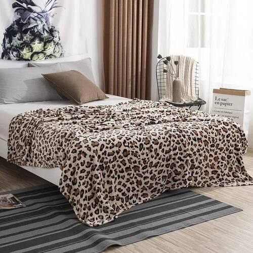 Super Soft Coral Fleece Flannel Blankets Leopard Zebra Strip