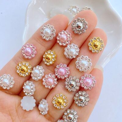 100Pcs New Cute Mini 9mm Shiny Diamond Beads Resin Figurine