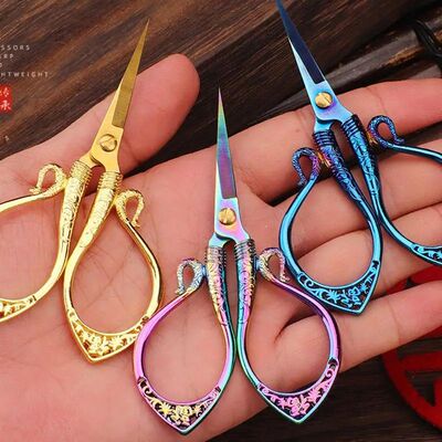 Antique Small Embroidery Scissors Retro Cross Stitch Vintage
