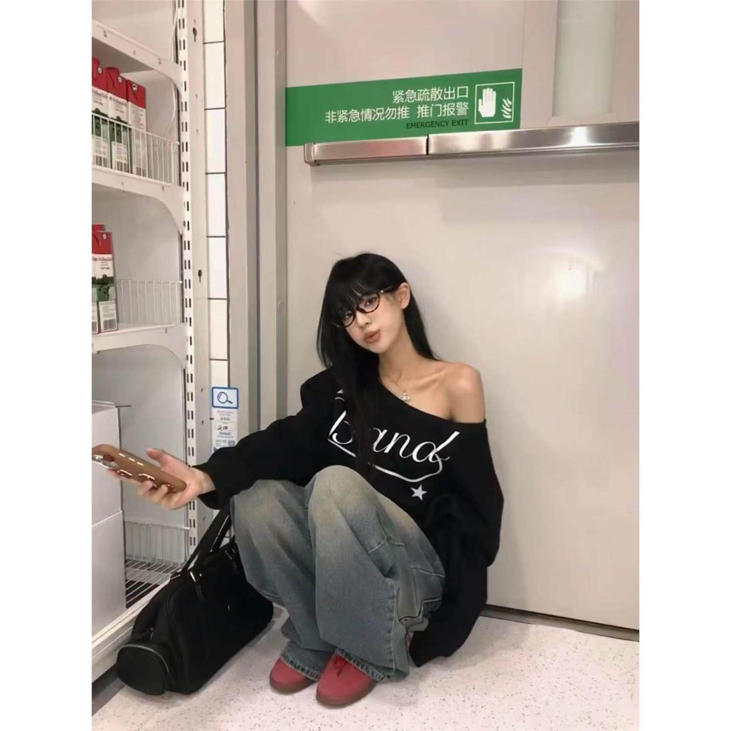 美式复古黑色斜肩长袖卫