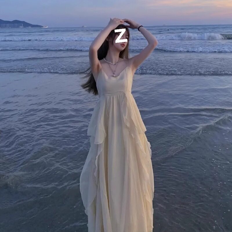 仙女裙吊带连衣裙海边度