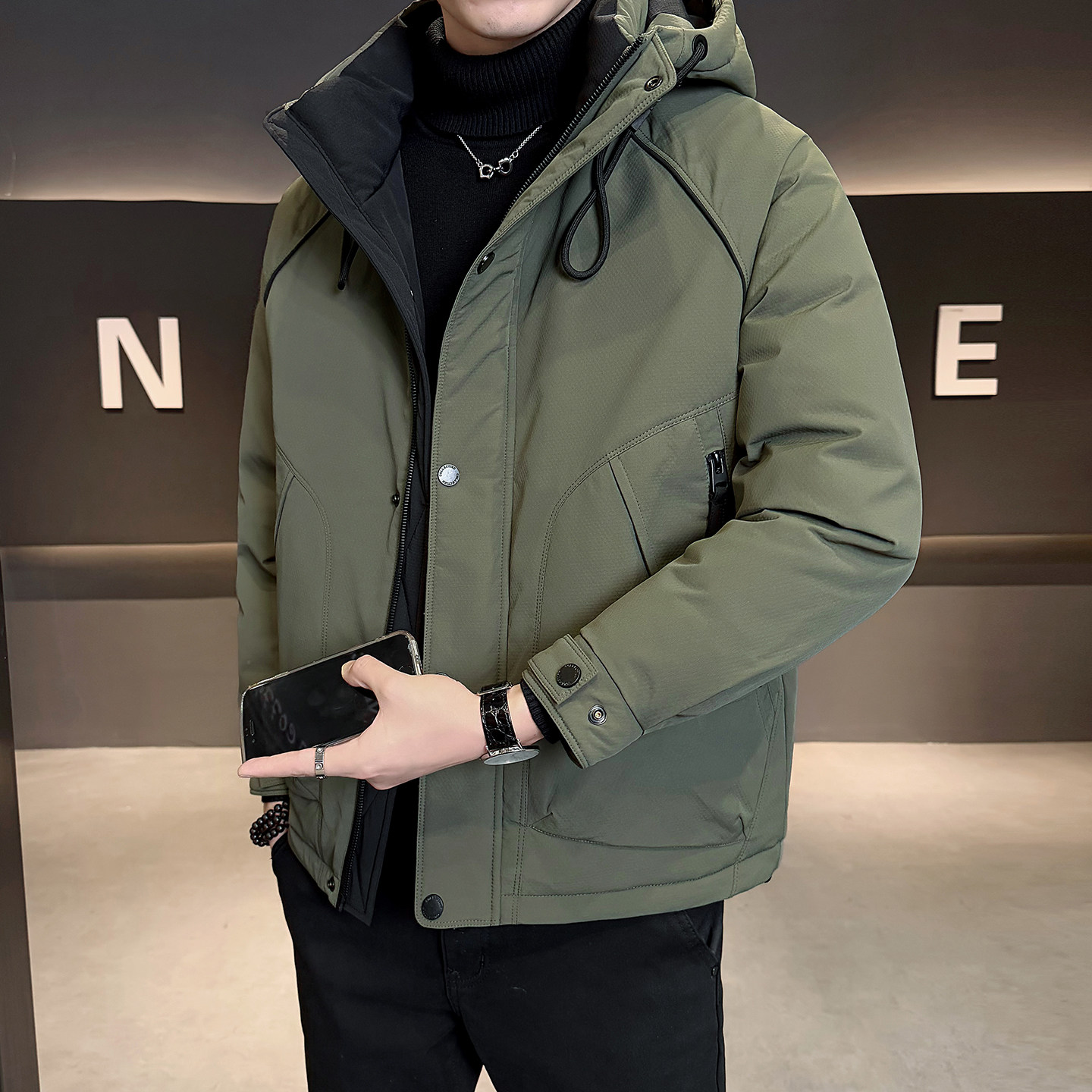 户外羽绒服男冬季加厚2025新款潮流百搭冲锋衣连帽工装防水外套,男装,羽绒服,淘宝优惠券,粉丝福利购,淘宝优惠卷