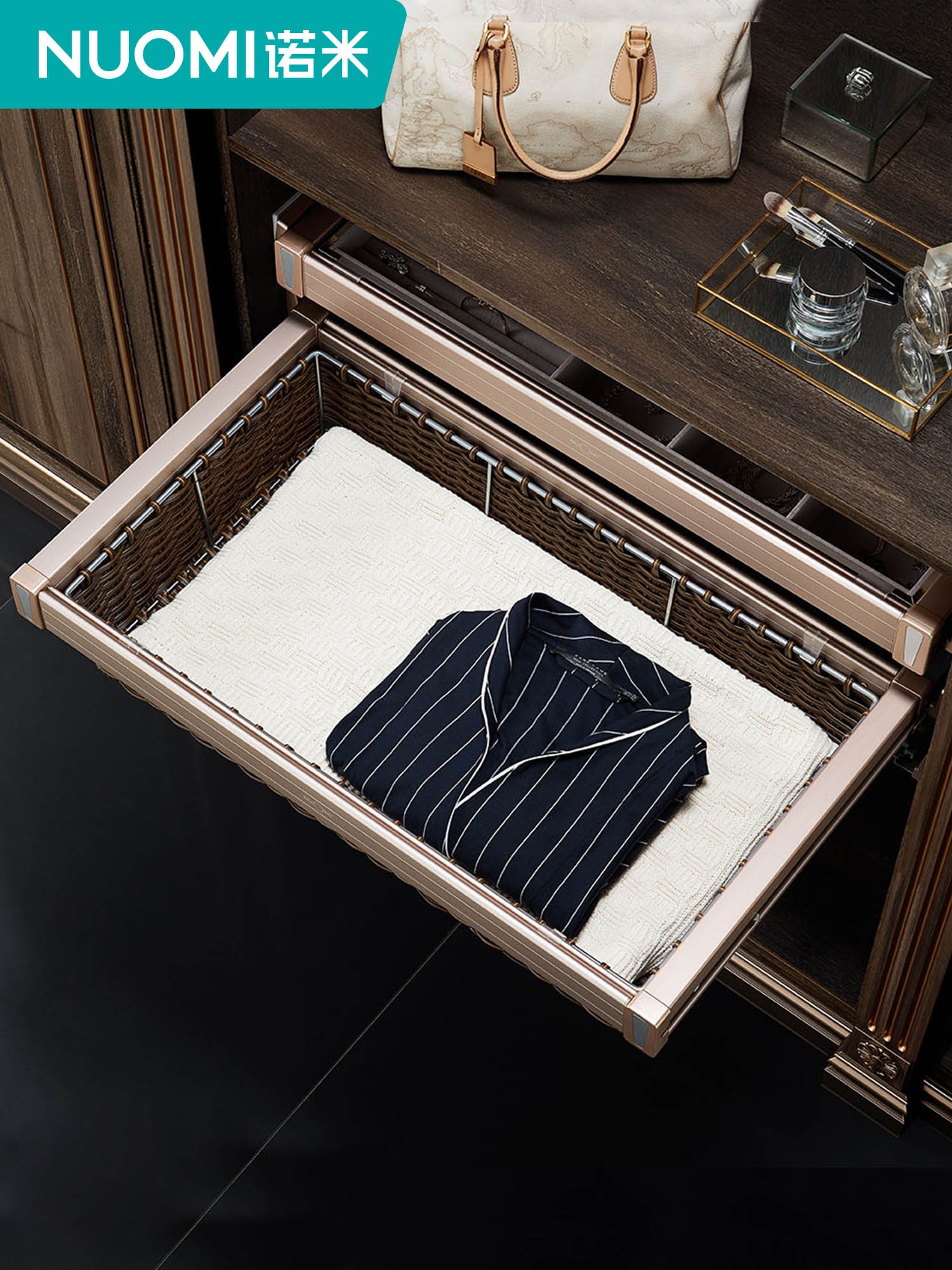 衣柜拉篮衣物藤蓝衣橱阻尼收纳篮